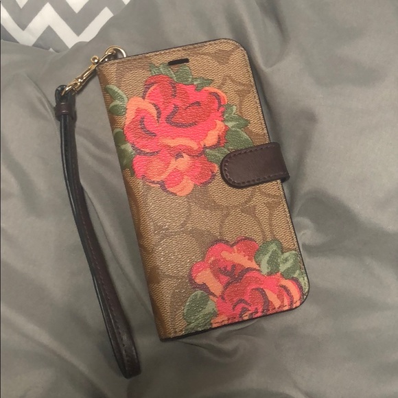 coach iphone wallet wristlet